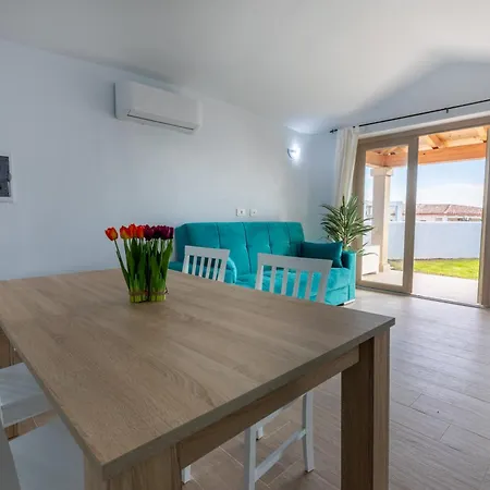 Vakantiehuis Sea View House 4 *